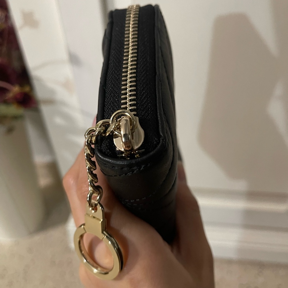 Kate Spade NWOT Black Quilted Wallet - Picture 4 of 9